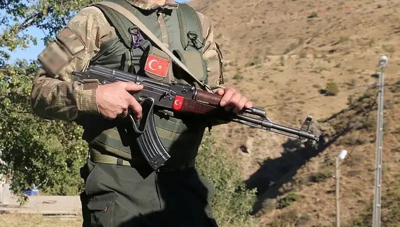 Türk Savunma Bakanlığı'ndan Terörle Mücadelede Kahraman Koruculara Övgü