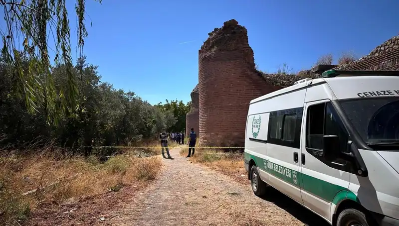 Bursa'da Tarihi Surlarda Gizemli Bir Ceset Bulundu