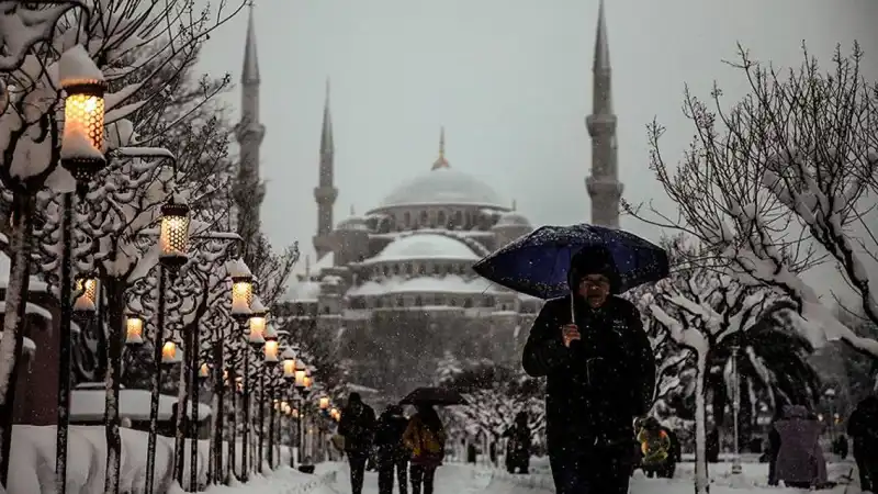 İstanbul'da Soğuk Hava Dalgası: Kar Beklentisi Artıyor