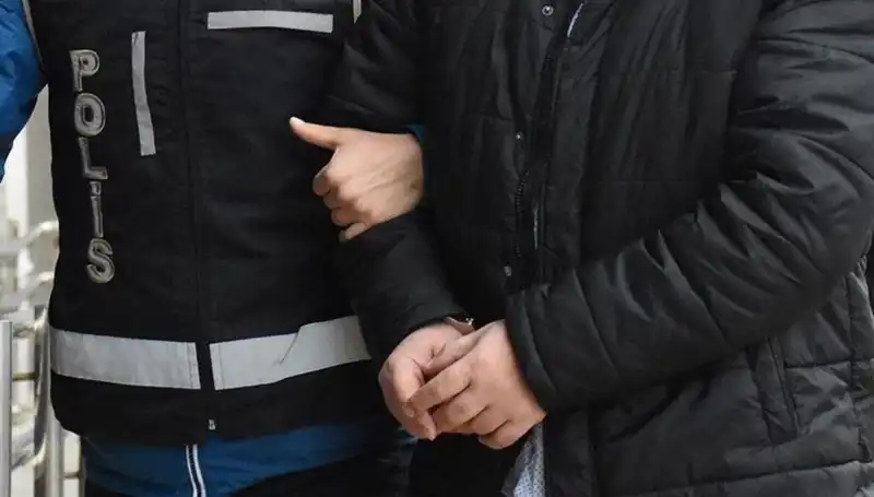 Sosyal Medyada 500 Milyonluk Dolandırıcılık: 12 Kadın Şüpheli Yakalandı