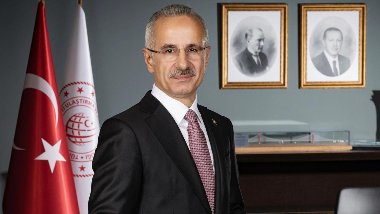 Bakan Uraloğlu, Halep ve Şam Havalimanlarına Teknik ekip Gönderecek