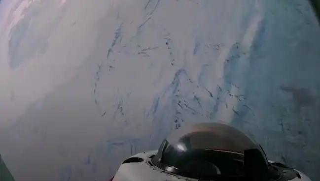 SpaceX Tarihe Geçen Görevle Kutup Yörüngesi'nden İlk Görüntüleri Paylaştı