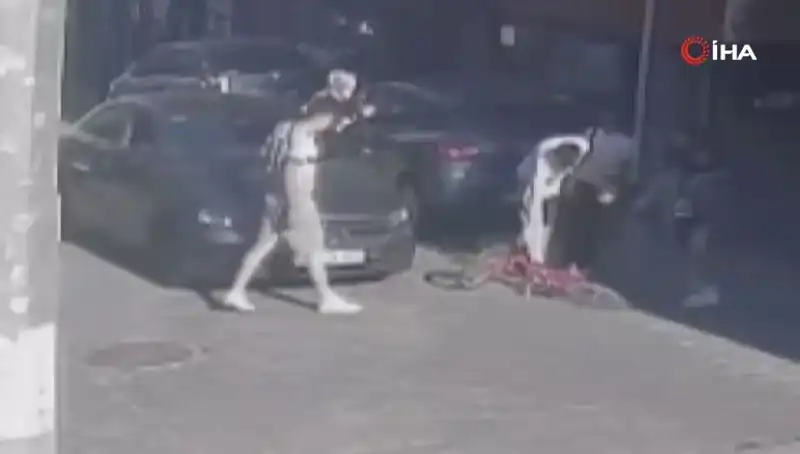 10 Yaşındaki Çocuğa Akran Zorbalığı: Bisiklet Krizi Efsane Bir Hikaye