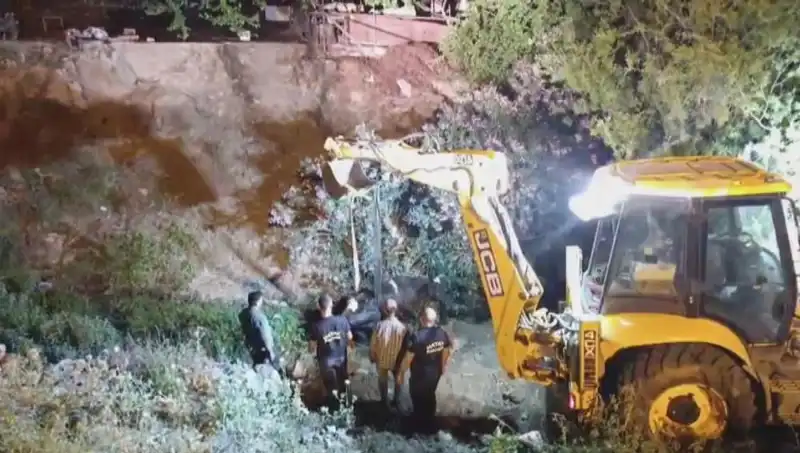 Hatay'da İneği Kurtarmak İçin Eşsiz Operasyon Gerçekleşti