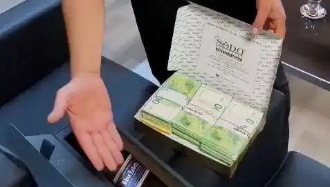 Manavgat Belediyesi'nde Baklava Kutusuyla Para Operasyonu Şok Etti!