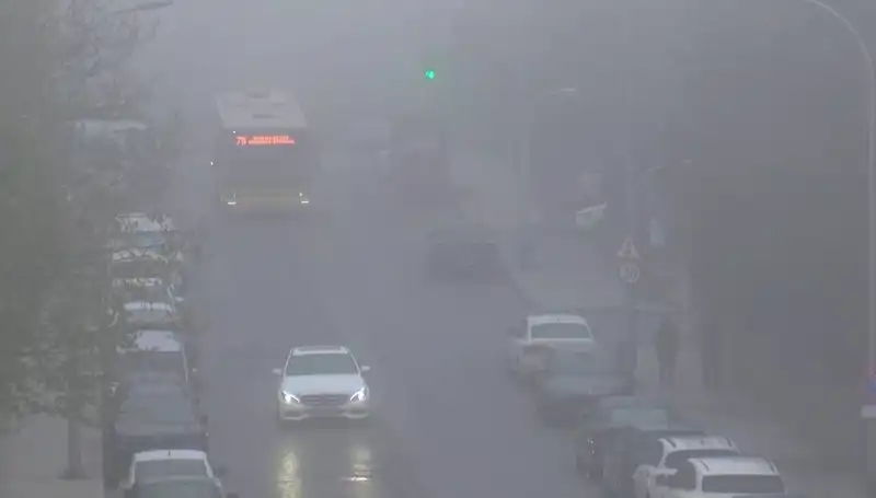 İstanbul'da Görüş Mesafesini Azaltan Yoğun Sis Etkisi Başladı