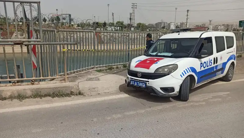 Sulama Kanalında Bulunan Ceset, Gizemli Olayları Beraberinde Getirdi
