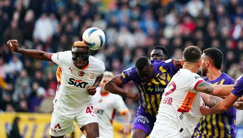 Galatasaray’ın Yıldız Oyuncusu: "Adam Oynamıyor, Adeta Resital Yapıyor"