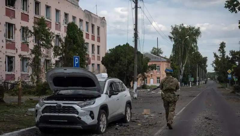 Ukrayna'nın Stratejik Hamlesi: Rus Güçleri Kursk'u Geri Alıyor!