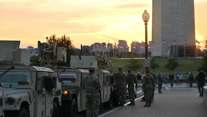 ABD Ordusunun Yeni Hedefi: Washington'dan Chicago'ya Adım Atıyor