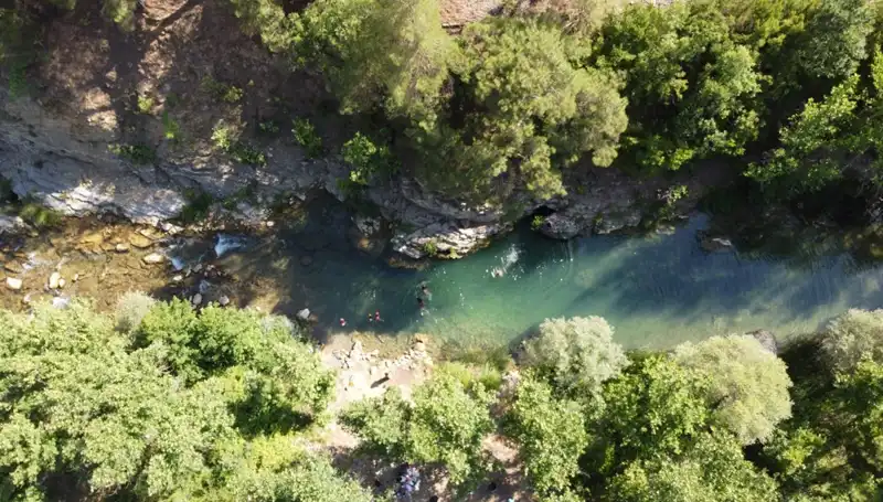 Adana'da Nem Sıcakları Bastı, Yaylacılar Doğanın Serinliğinde Rahatladı