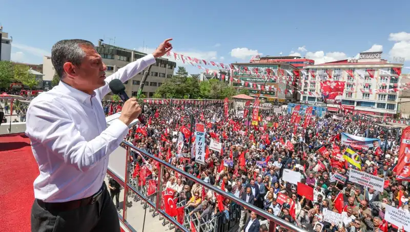 Özgür Özel’den Çarpıcı Açıklama: Örgüt Silah Bıraksın!