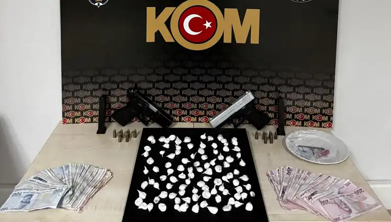 Çeşme'de Silahlı Saldırı: Yüzlerce Merak Edilen Detay ve 3 Gözaltı