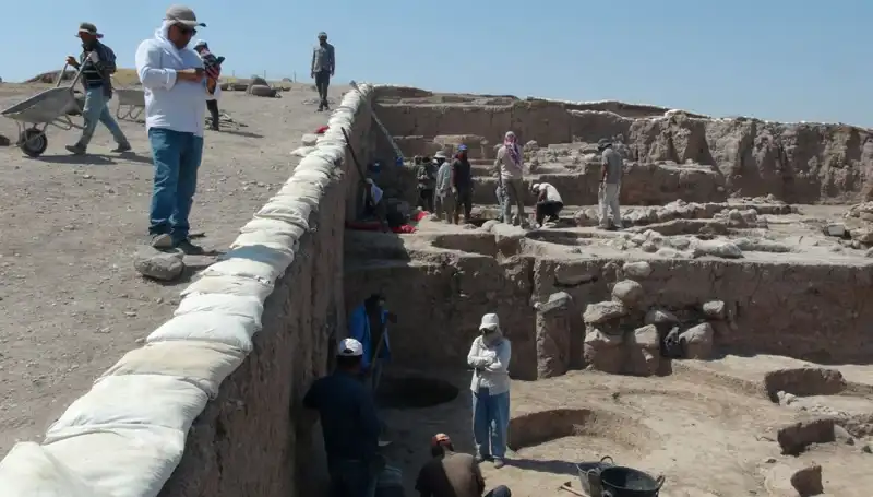 Kilis Oylum Höyük'te Sıcak Havaya Rağmen Kazılar Devam Ediyor
