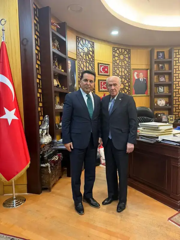 Bahçeli ile Görüşen Ahmet Özer, Siyasette Yeni Dönemin Müjdesini Verdi