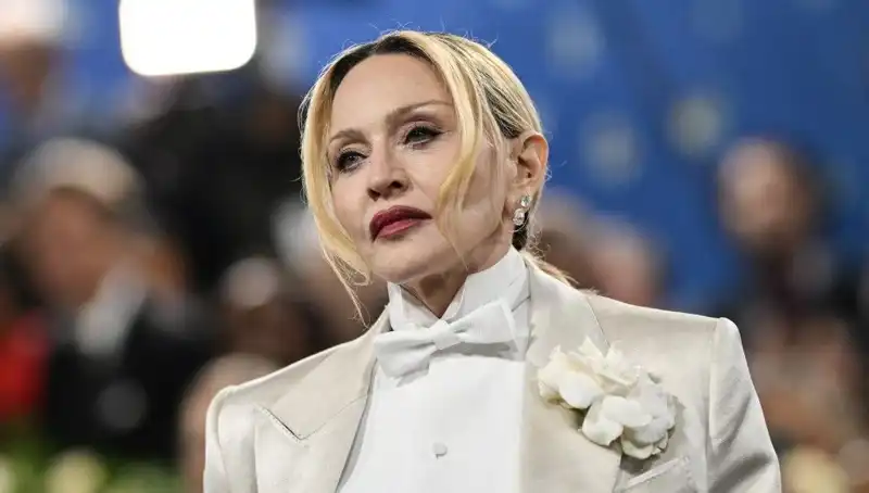 Madonna’nın Tartışmalı Diyeti Kanserle Mücadelede Şimdi Bir Çözüm Müyed?