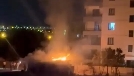 Elazığ'daki Kümes Yangınında Binlerce Tavuk Telef Oldu: Detaylar Ortaya Çıktı