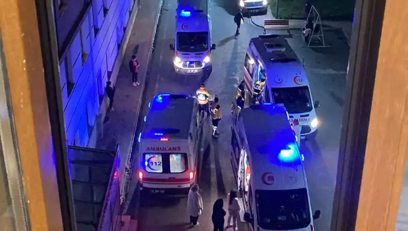 Akşam Yemeği Sonrası 53 Öğrenci Hastaneye Kaldırıldı! Yoğun Bakımda Durumlar Ciddi mi?