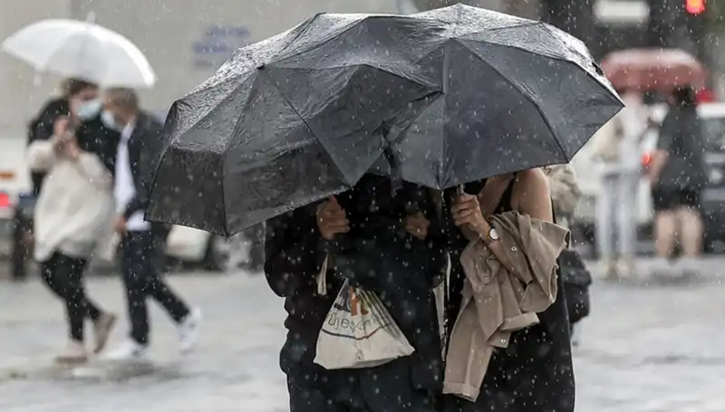 İstanbulluları Bekleyen Kış Sıcaklığı ve Sağanak Yağış Alarmı