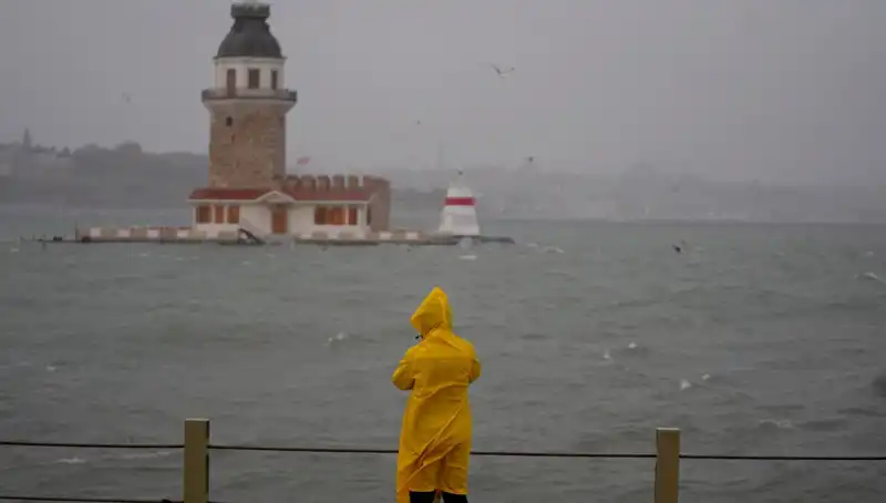 İstanbul'da Bahar Havası Sona Ererken Yaz Mevsimi İçin Tarih Belirlendi