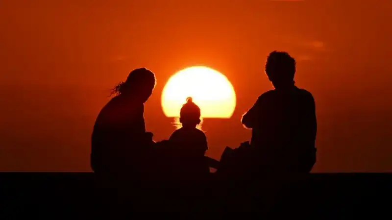 Küba'nın Karanlığı: Elektrik Kesintilerinin Sebebi ve Güneş Enerjisinin Geleceği