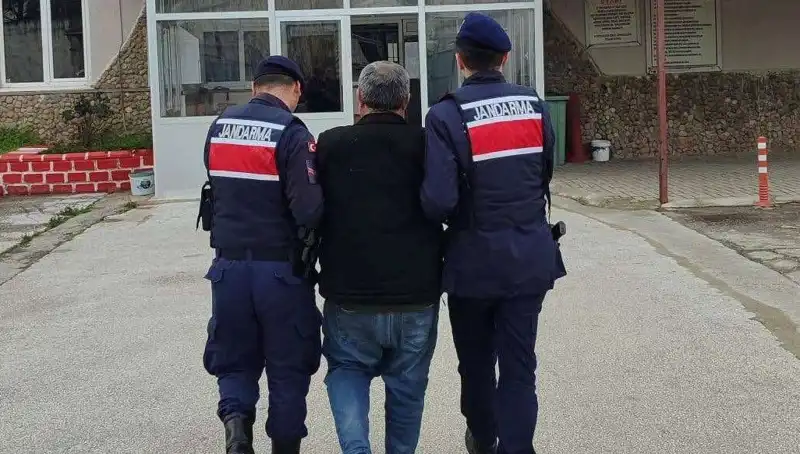 8 Yıl Boyunca Kayıp Olan Suçlu Sonunda Yakalandı!