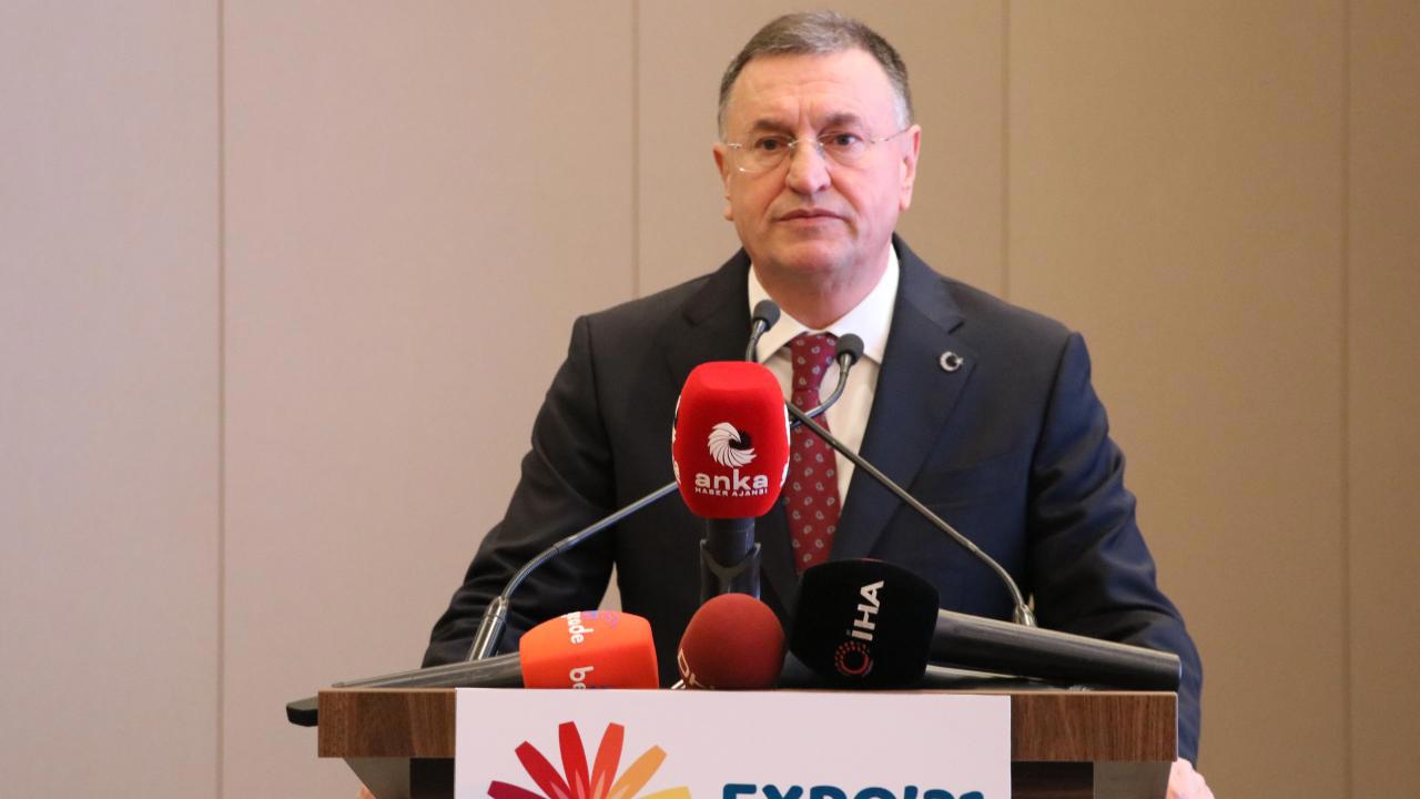 Lütfü Savaş CHP'den İhraç Edildi!