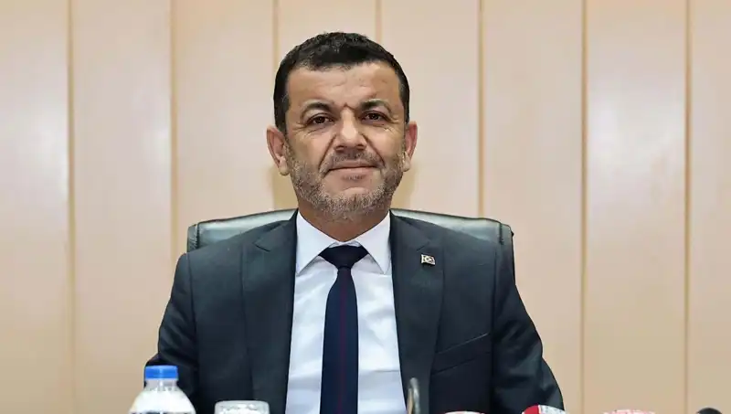 Bülent Nuri Çavuşoğlu: CHP Kurultayı Divan Başkanı'nın Hayat Hikayesi