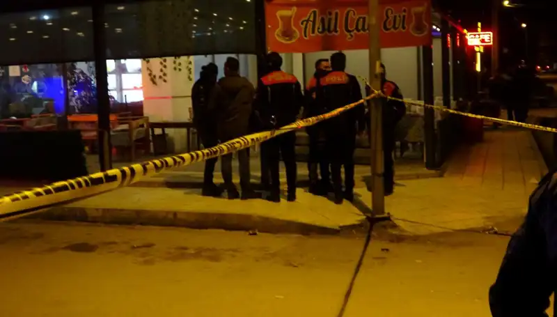 Kahvehanede Dramatik Çatışma: Kurşunların Hedefi Oldu, Bir Ölü ve Dört Yaralı