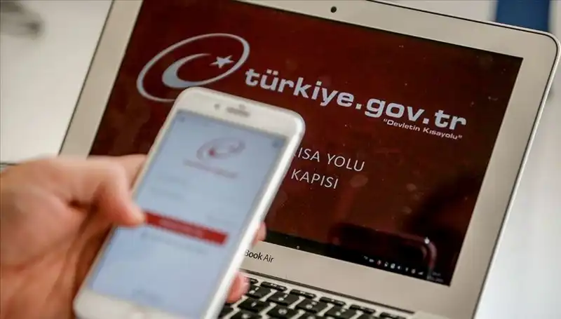 e-Devlet Üzerinden Sunulan Hizmetler 8 Bini Aştı: Bakan Kacır'dan Açıklama