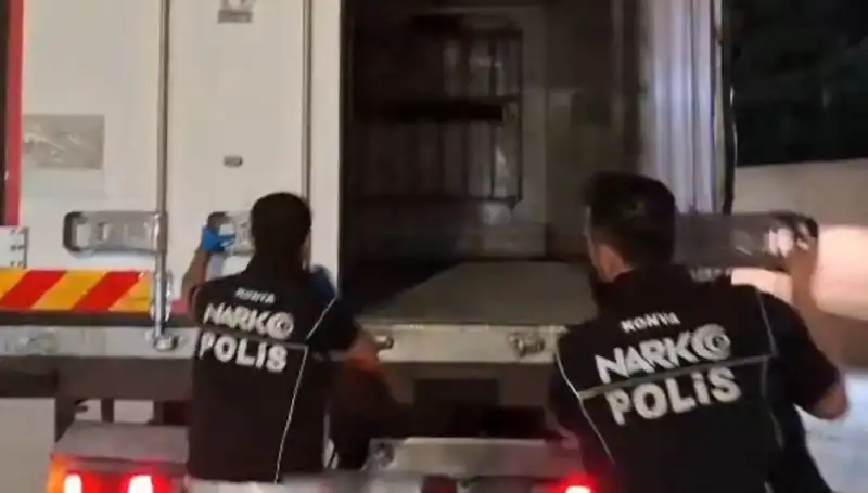 Konya'da Uyuşturucu Operasyonu: Dört Şüpheli Zor Anlar Yaşadı