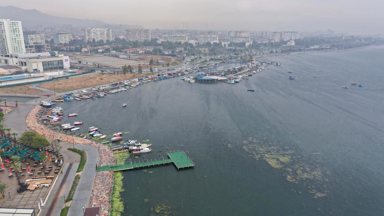 İzmir Körfezi'nde Kirlilik, Soruşturma Başlatıldı