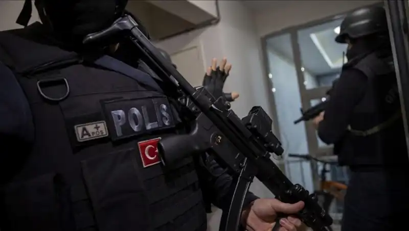 Türkiye Genelinde Uyuşturucu Operasyonları: 516 Şüpheli Tutuklandı ve Uyuşturucu Rüzgarı