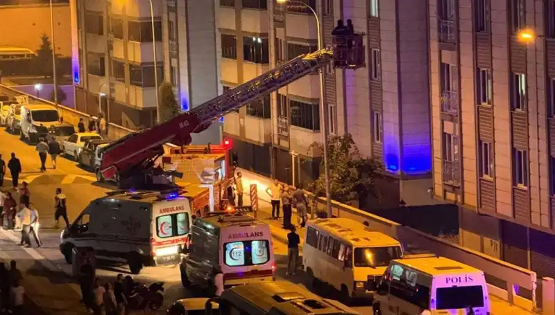 Bilecik'te Korkutan Yangın: 9 Kişi Hastaneye Kaldırıldı!