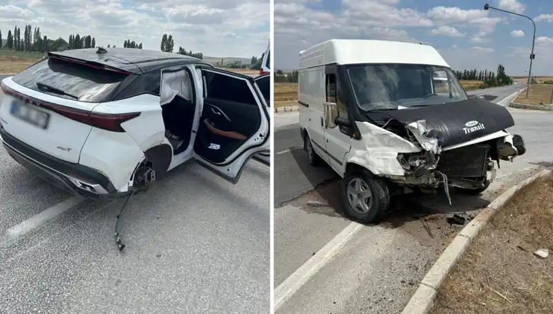 Çorum’da Kafa Kafaya Çarpışma: Feci Kaza Ve Yaralılar