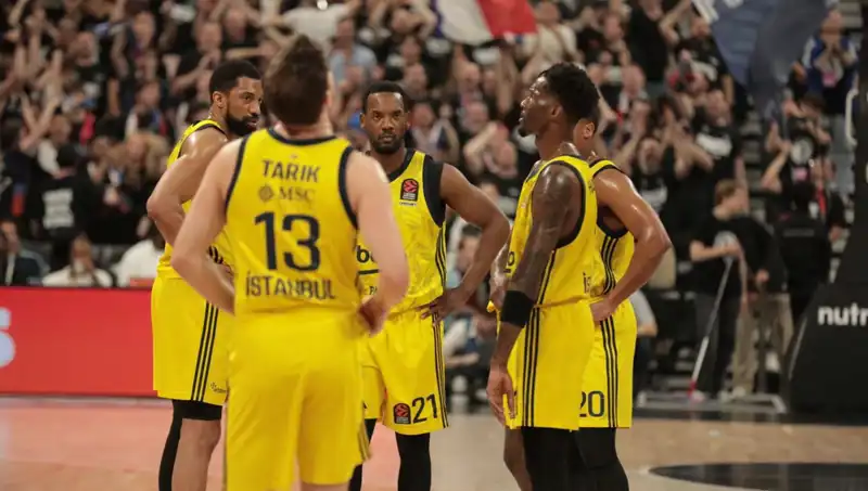 Fenerbahçe, Panathinaikos'u Geçerek Final Hedefine Kilitlendi!