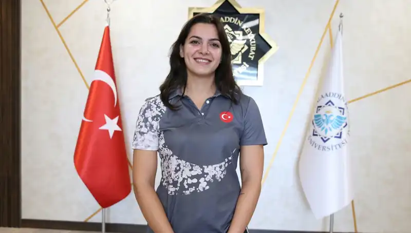 Esra'nın Altın Madalya Yolculuğu: Dünya Şampiyonluğu Hedefi