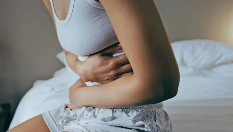 Mide Ağrısı Sanılan Tehlikeli Hastalık: 1 Yıl Ömür Kaldığı İddiası