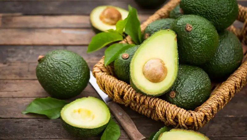 Avokado: Sağlıklı mı, Zararlı mı? Bilmeyenlere Rehber
