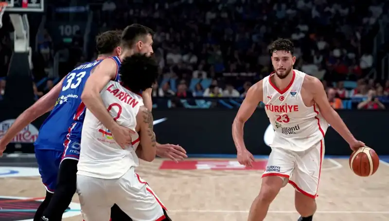 12 Dev Adam, İsveç ile Zorlu Mücadeleye Çıkıyor: Playoff'ların Kalbi Burada Atıyor!