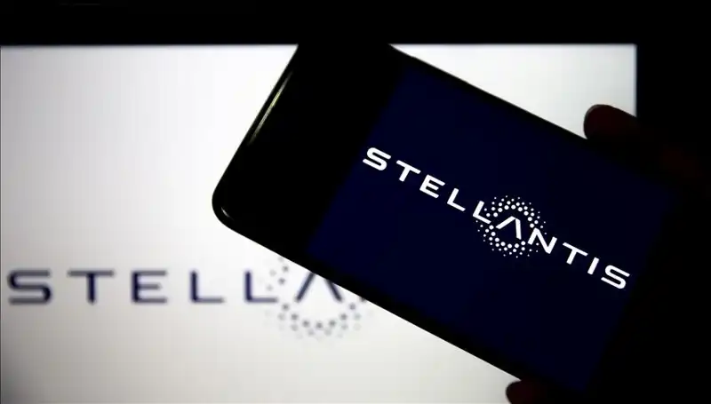 Stellantis Krizle Boğuşuyor: Fabrika Kapanmaları Kapıda mı?