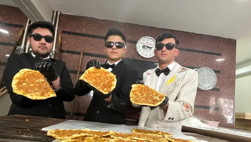 Takım Elbiseli Fırıncılar: Geleneksel Mesleği Şıklıkla Birleştiren Yeni Akım